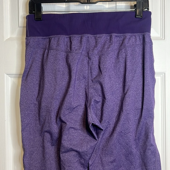 Lululemon Free Fall Crop - Picture 6 of 8